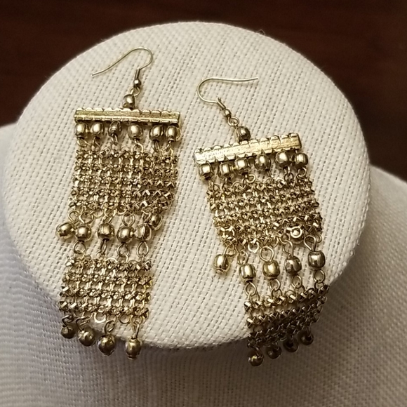 Statement Mesh Earrings - Picture 4 of 4